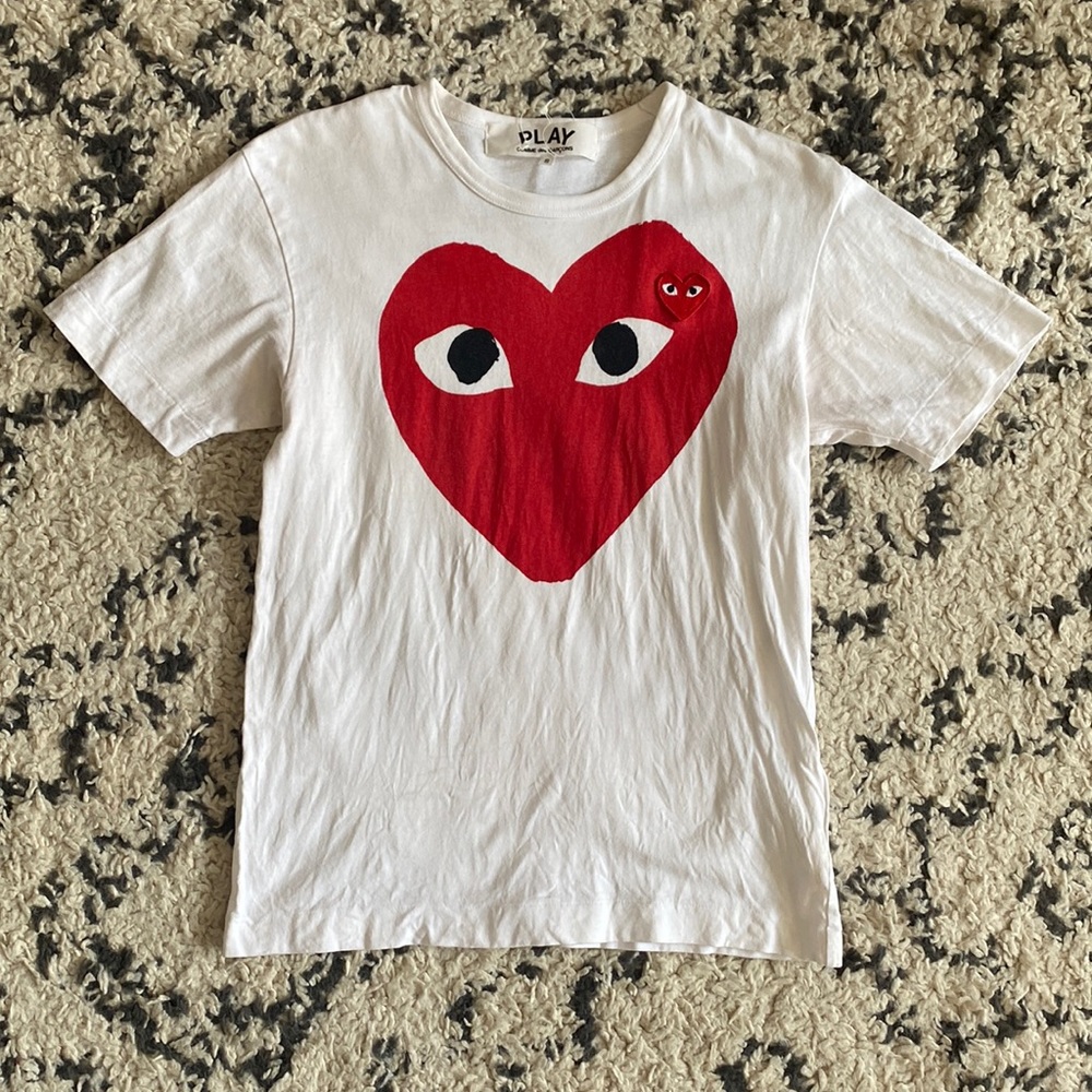 Comme des Garçons Play tee